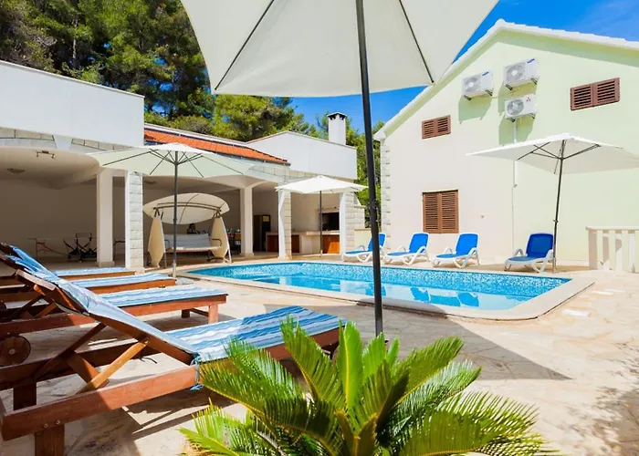 House Bolero With Pool By Guide * Blato (Korcula)