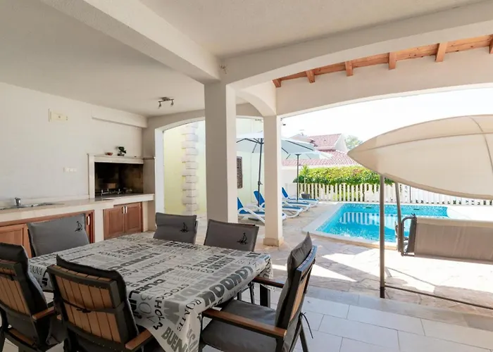 House Bolero With Pool By Guide