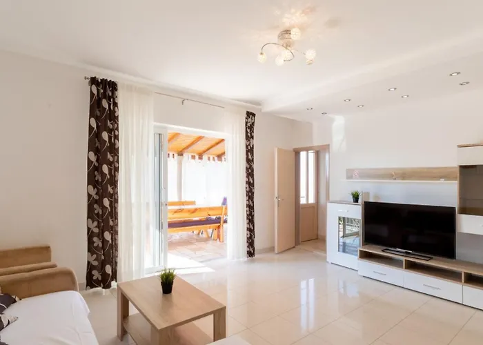 House Bolero With Pool By Guide * Blato (Korcula)