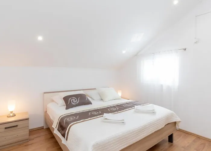 House Bolero With Pool By Guide Villa Blato (Korcula)
