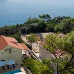 House Bolero With Pool By Guide Βίλα Blato (Korcula)