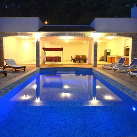 House Bolero With Pool By Guide Willa Blato (Korcula)