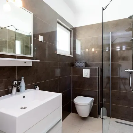 House Bolero With Pool By Guide Blato (Korcula)