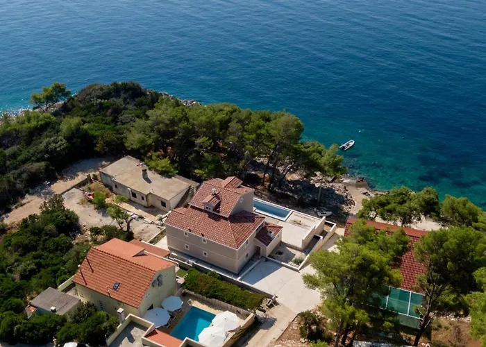 Villa House Bolero With Pool By Guide *