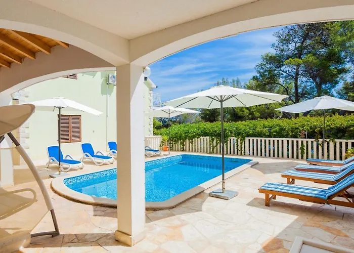 House Bolero With Pool By Guide Villa Blato (Korcula)